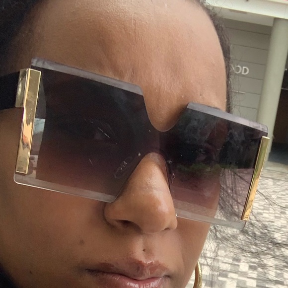 💣sunglasses 💣 - Picture 2 of 2